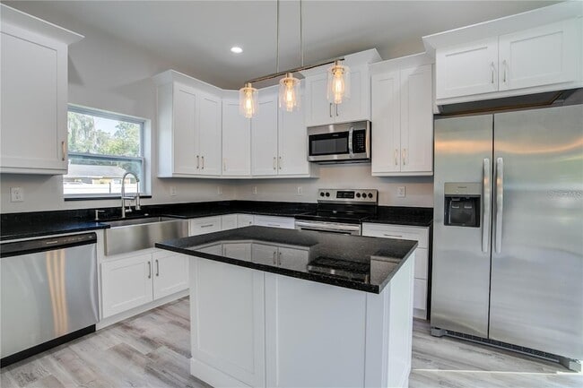 Building Photo - 5630 Queener Ave