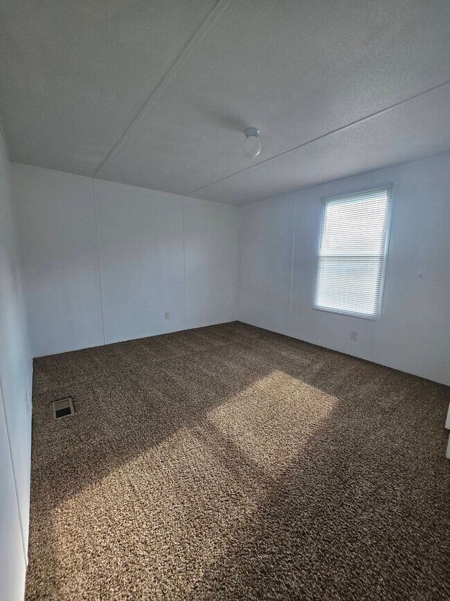 Building Photo - 801 Trollingwood-Hawfields Rd. lot 91