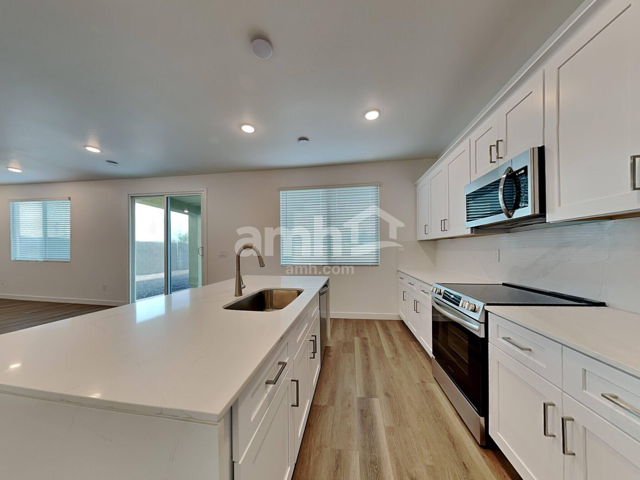 Building Photo - 9746 W Luxton Ln