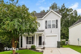 Building Photo - 105 Vinca Dr