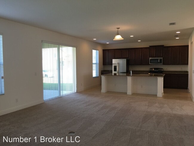 Building Photo - 5 br, 3 bath House - 14529 Driftwood Court