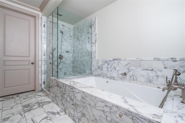 Building Photo - 3505 Turtle Creek Blvd