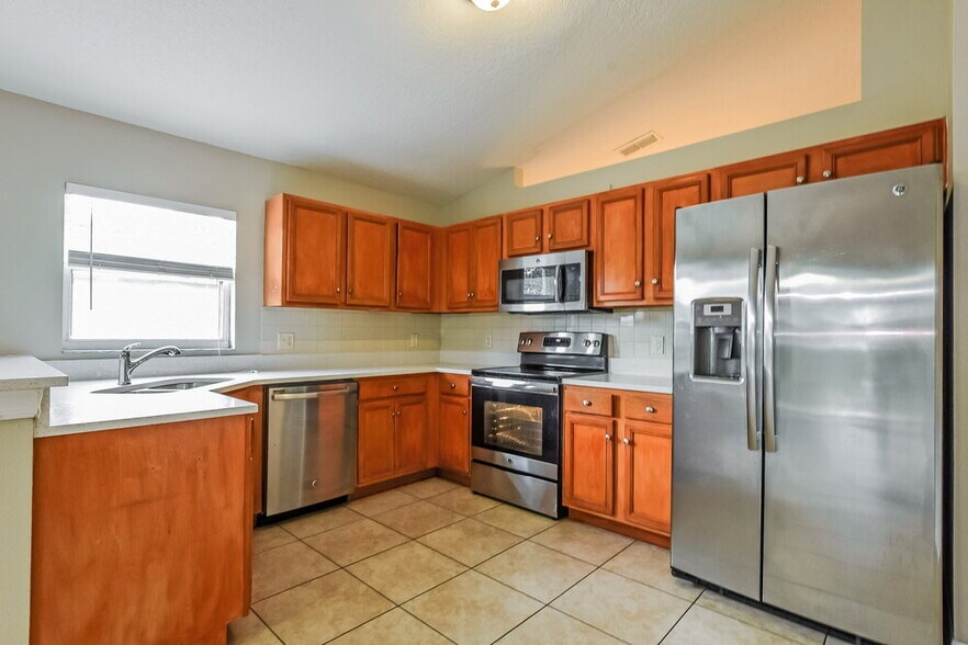 Building Photo - 1378 Willow Crest Dr