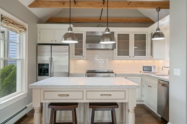 Building Photo - 23 Bellis Cir