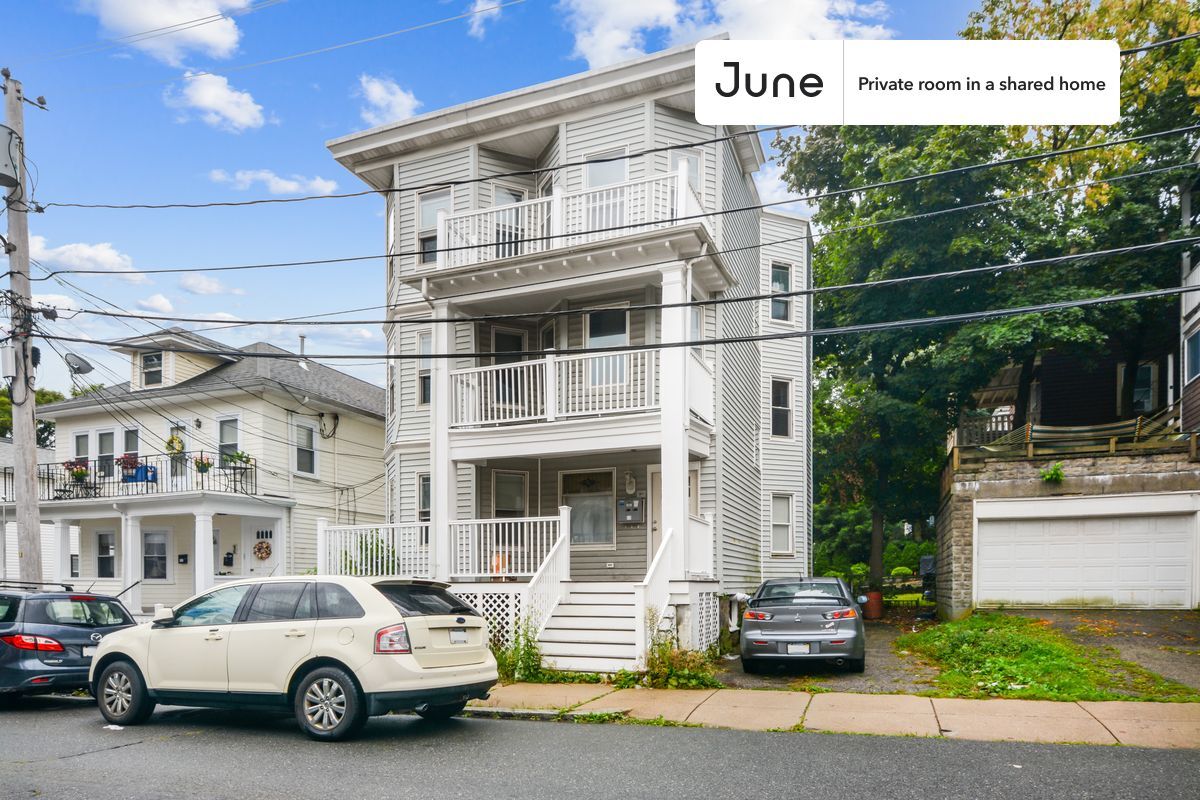 Building Photo - Room in Shared 4 bed/2 bath home