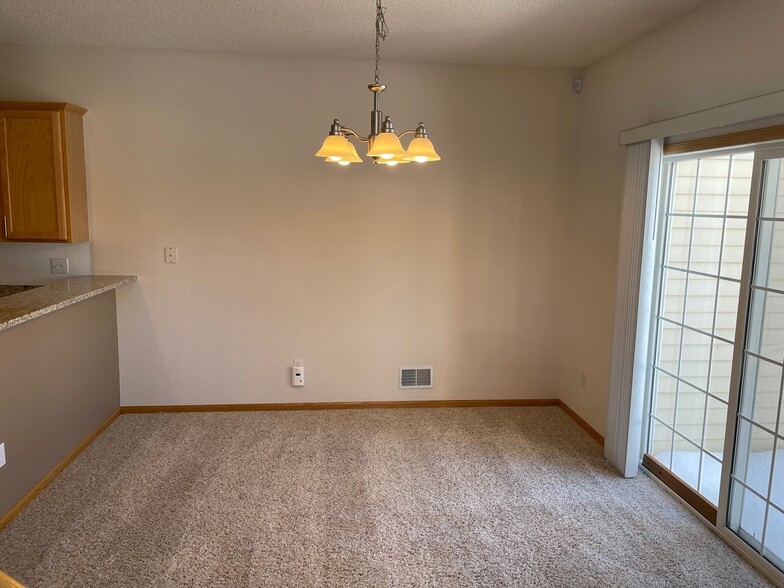 Building Photo - 13925 52nd Ave N