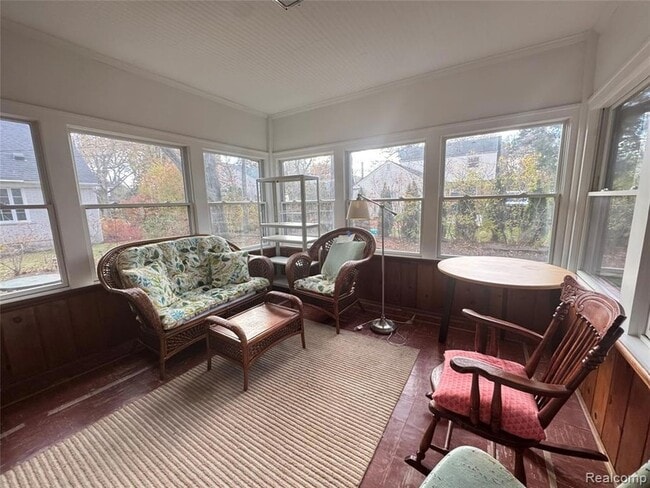 Building Photo - 6 Danvers Ln