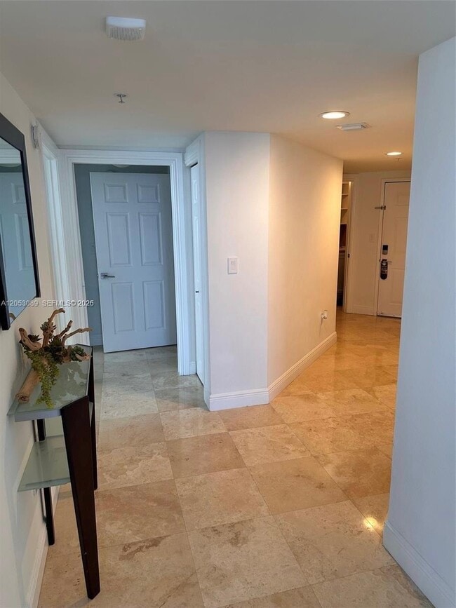 Building Photo - 2080 S Ocean Dr