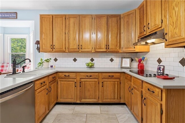 Building Photo - 3294 Brackenridge Trail NW