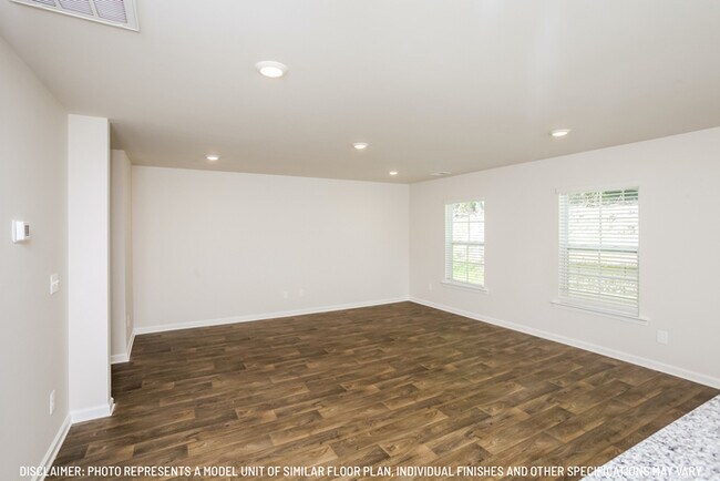 Building Photo - 498 Blue Garden Wy