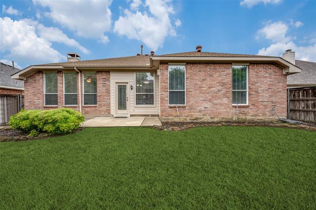 Building Photo - 1617 Redwood Dr