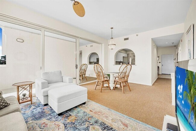 Building Photo - 104 Surfview Dr