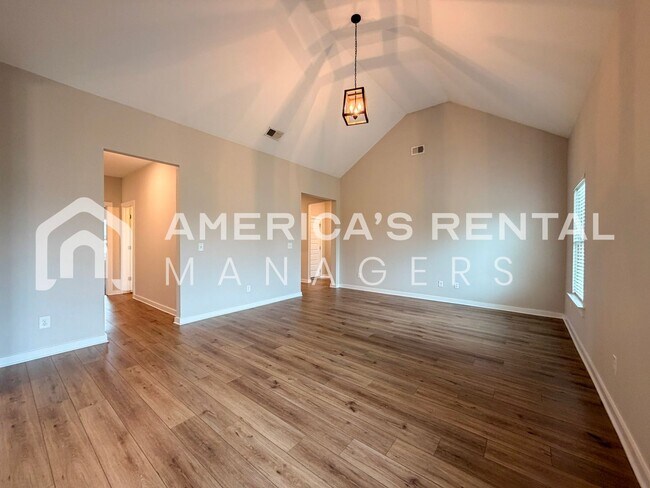 Building Photo - $400 OFF Move-in Special! Home for Rent in Eastaboga, AL! Sign a 13-month lease by 3/31/2026 and ...