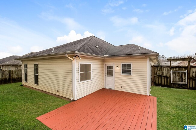 Building Photo - 124124 Rossburg Dr