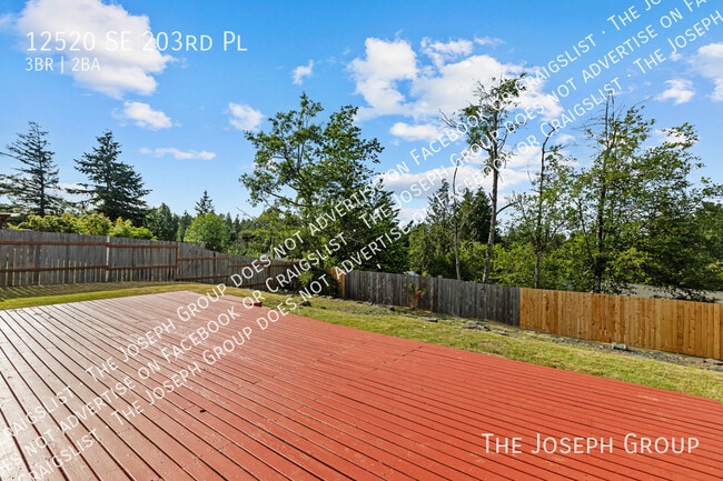 Building Photo - 12520 SE 203 Pl