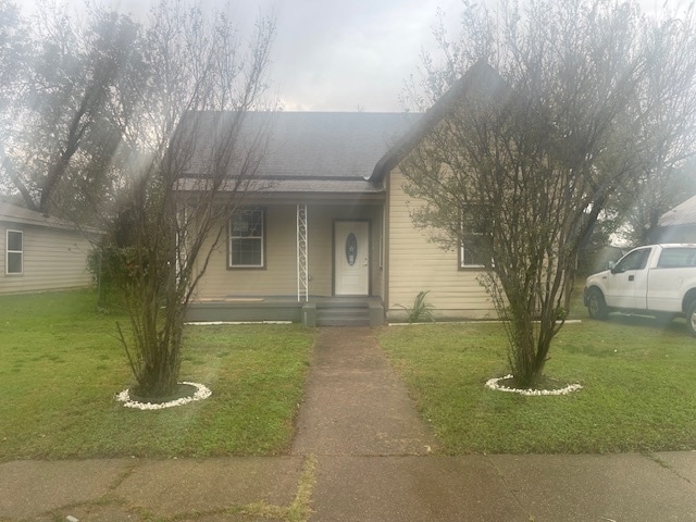 Primary Photo - 608 Turner St