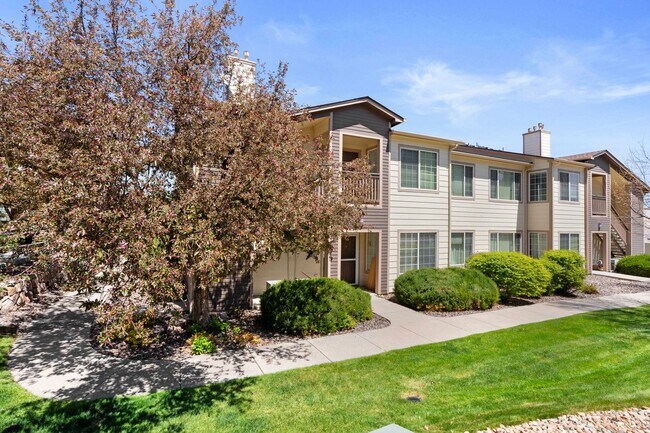 Building Photo - Best 2 Bed, 2 Bath Condo in Willow Ranch.