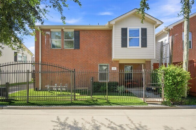 Building Photo - 1421 Ruthven St
