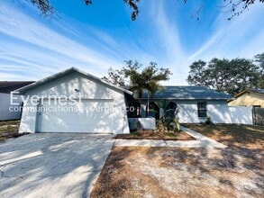 Building Photo - 7516 S Sanibel Cir