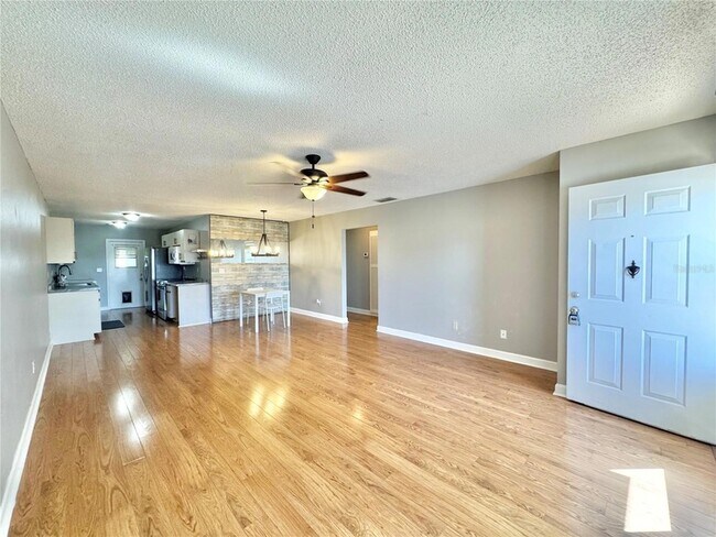 Building Photo - 398 Winter Ridge Blvd