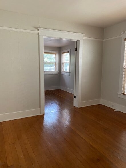 Master Bedroom - 4615 Fremont Ave N