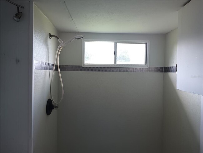 Building Photo - 3366 Maple Ln