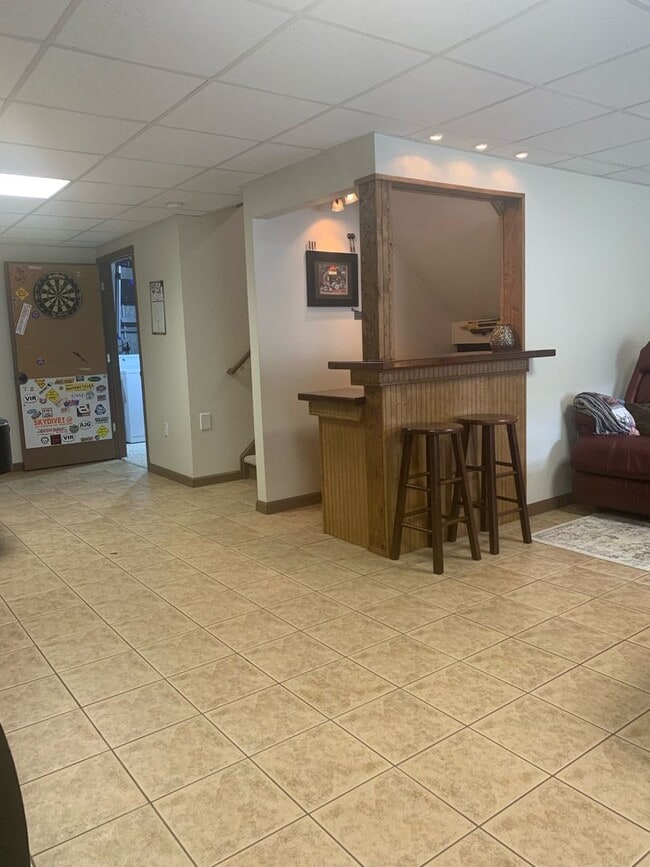 Building Photo - Townhouse for Rent in Taylor Springs