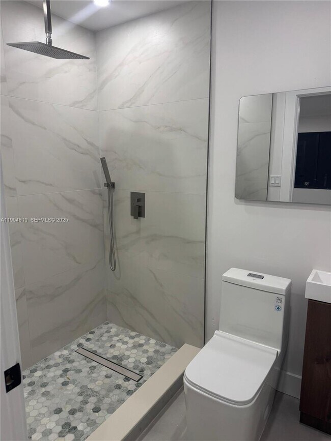 Building Photo - 9410 SW 55th St