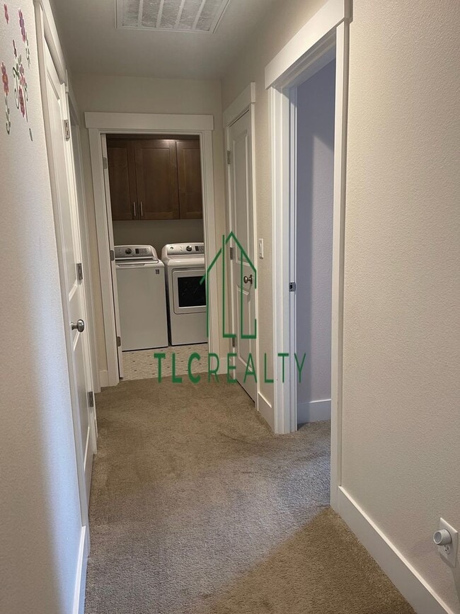 Building Photo - Gorgeous Home for Rent
