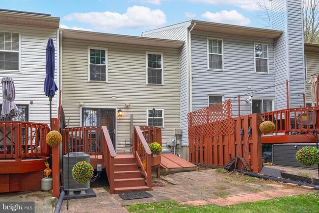 Building Photo - 8813 Ritchboro Rd