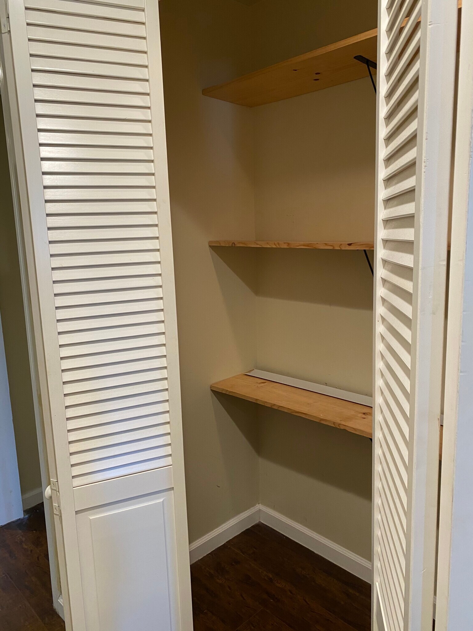 Building Photo - 14352 Tiara St