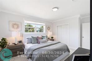 Building Photo - 2661 NE 20th St