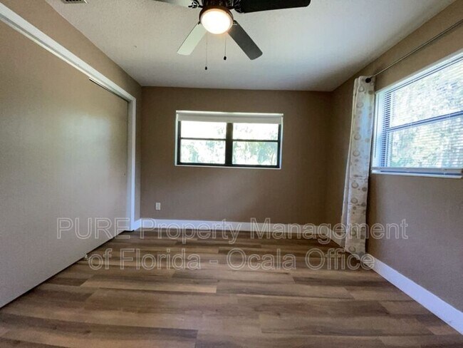 Building Photo - 4211 SW 6th Ave