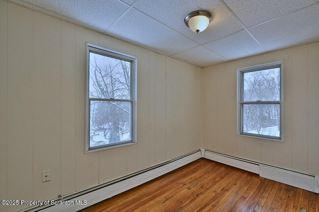 Building Photo - 1307 Wood St