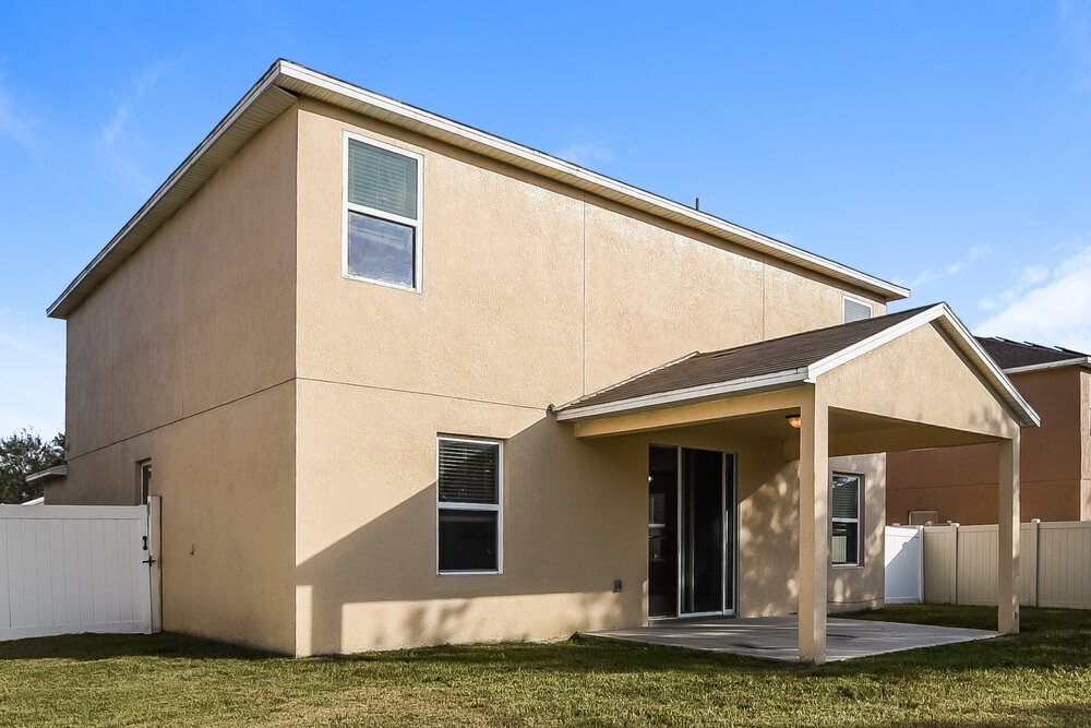 Building Photo - 1928 Acacia Dr
