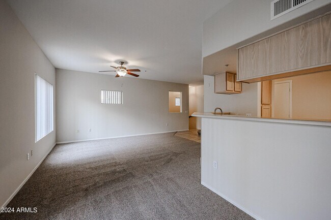 Building Photo - 4644 N 22nd St