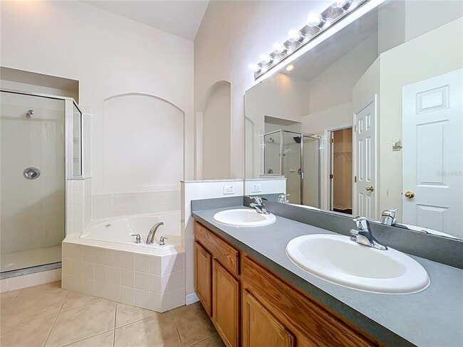 Building Photo - 1045 Willow Branch Dr