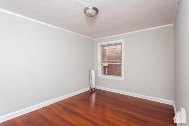 Building Photo - 1 bedroom in Chicago IL 60657