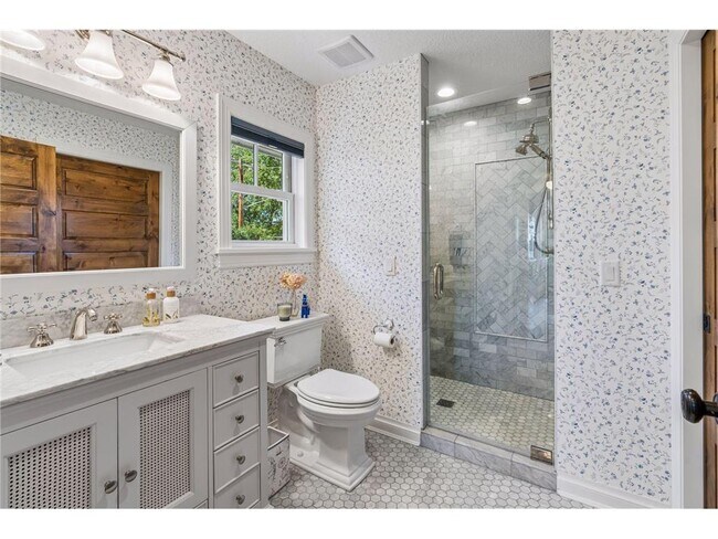 Building Photo - 4941 Island View Dr