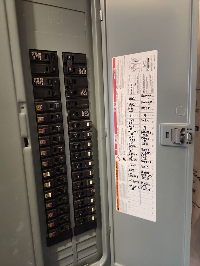 Building Photo - 1315 16th Ave S