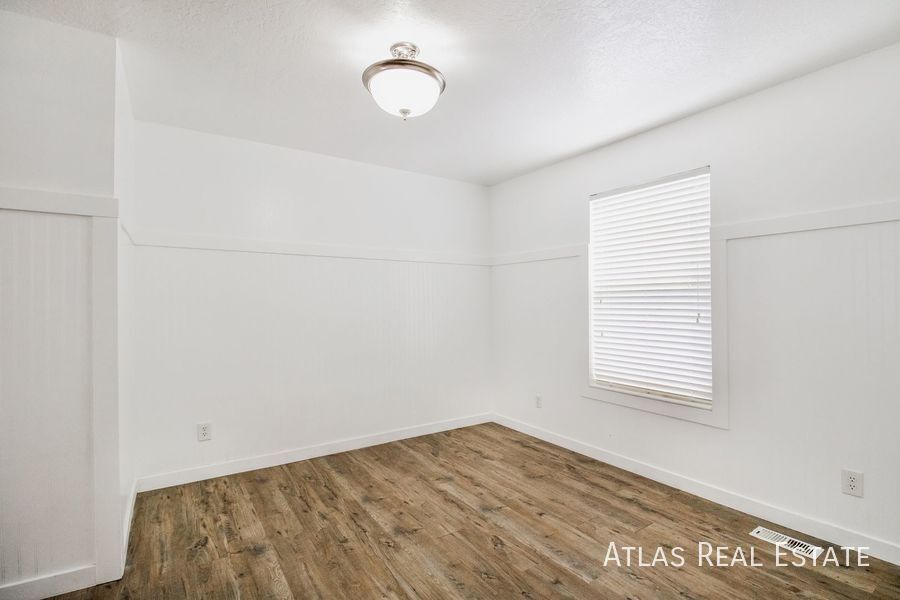 Building Photo - 7814 N Mountain Ash Way