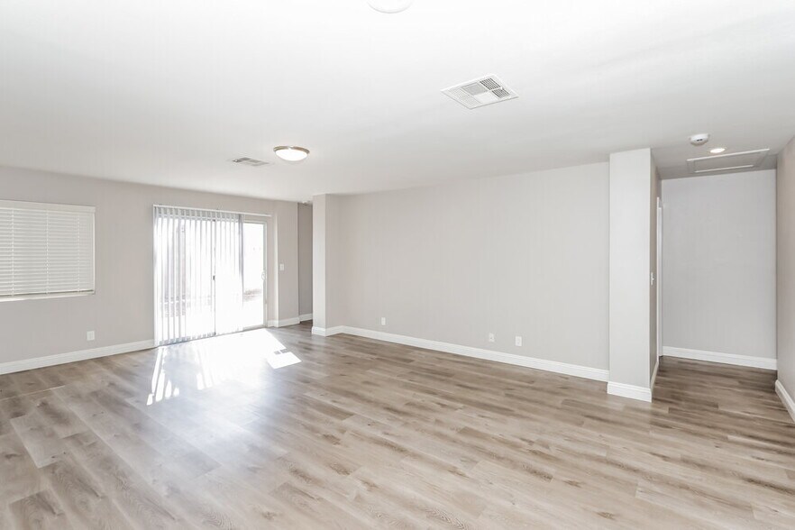 Building Photo - 840 Cotton Wind St