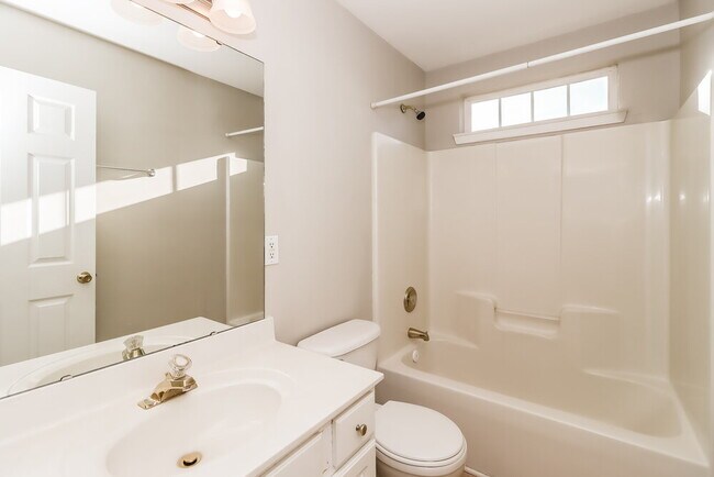 Building Photo - 2414 Brathay Ct