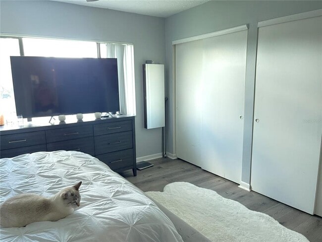 Building Photo - 8800 Bardmoor Blvd