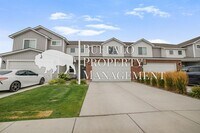 Building Photo - 1160 E Jaylee Dr