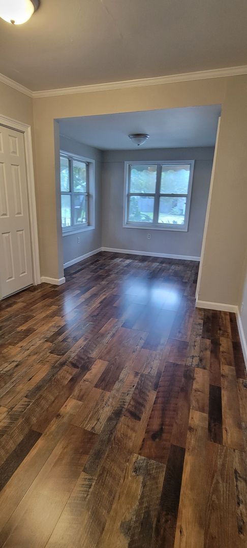 Building Photo - 2 BEDROOM 2 BATH HOME -ST. PETERSBURG