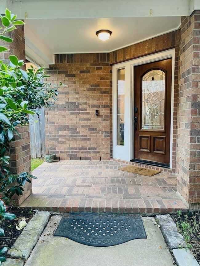 Building Photo - 28139 Canyon Wren Dr