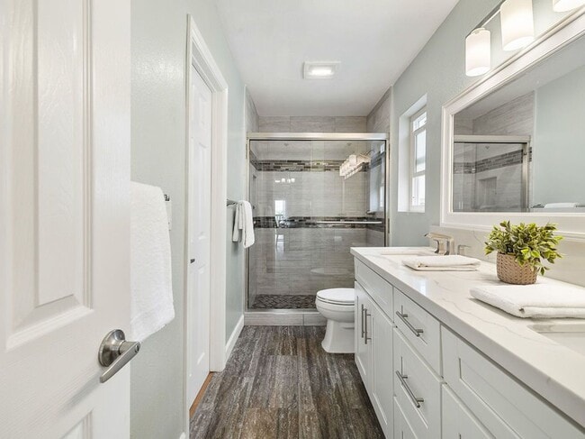 Building Photo - 1141 Stanford Ave