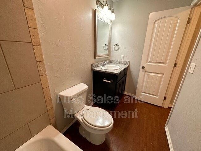 Building Photo - 1840 Casitas Cir