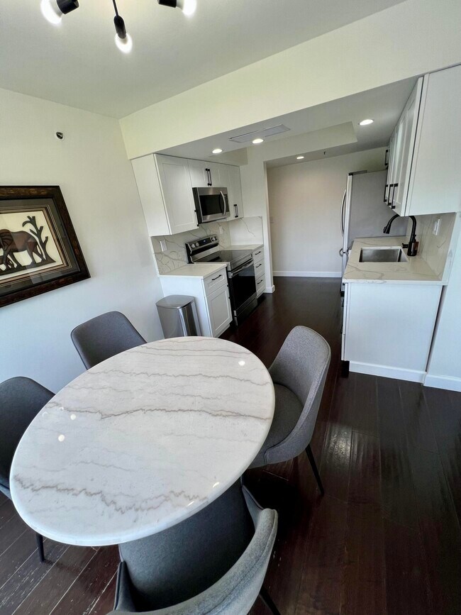 Building Photo - 23200 Camino Del Mar